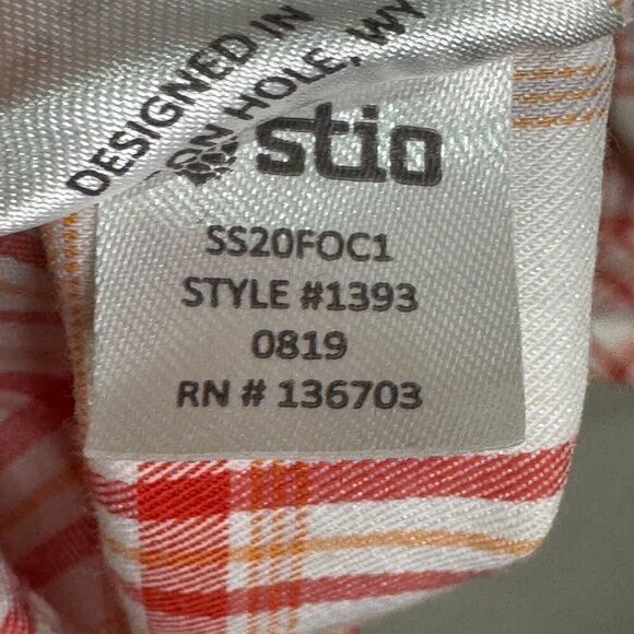 STIO Women’s Shirt Size Medium Red Plaid Long Sleeve Button Down - Picture 7 of 7